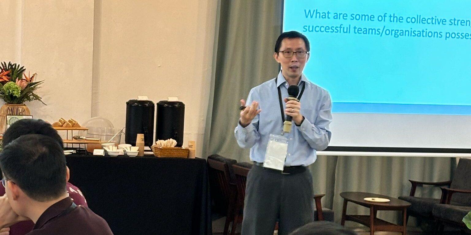 Facilitator conducting a session.